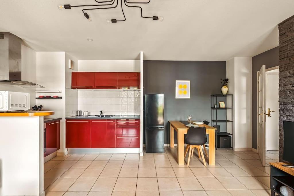 Ferienwohnung T2 Paisible Vaise, Avec Parking Metro Direct Bellecour Lyon Exterior foto