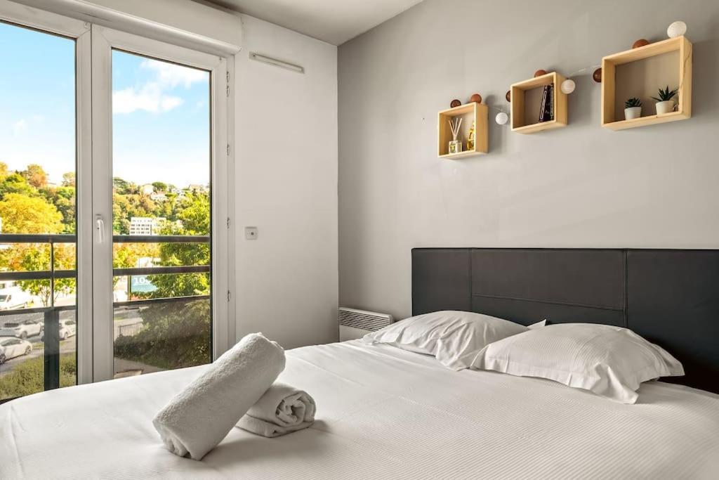 Ferienwohnung T2 Paisible Vaise, Avec Parking Metro Direct Bellecour Lyon Exterior foto